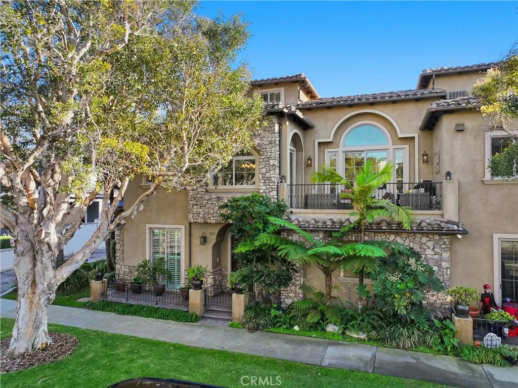 202 Avenue C, Redondo Beach, California 90277 home-pic-39