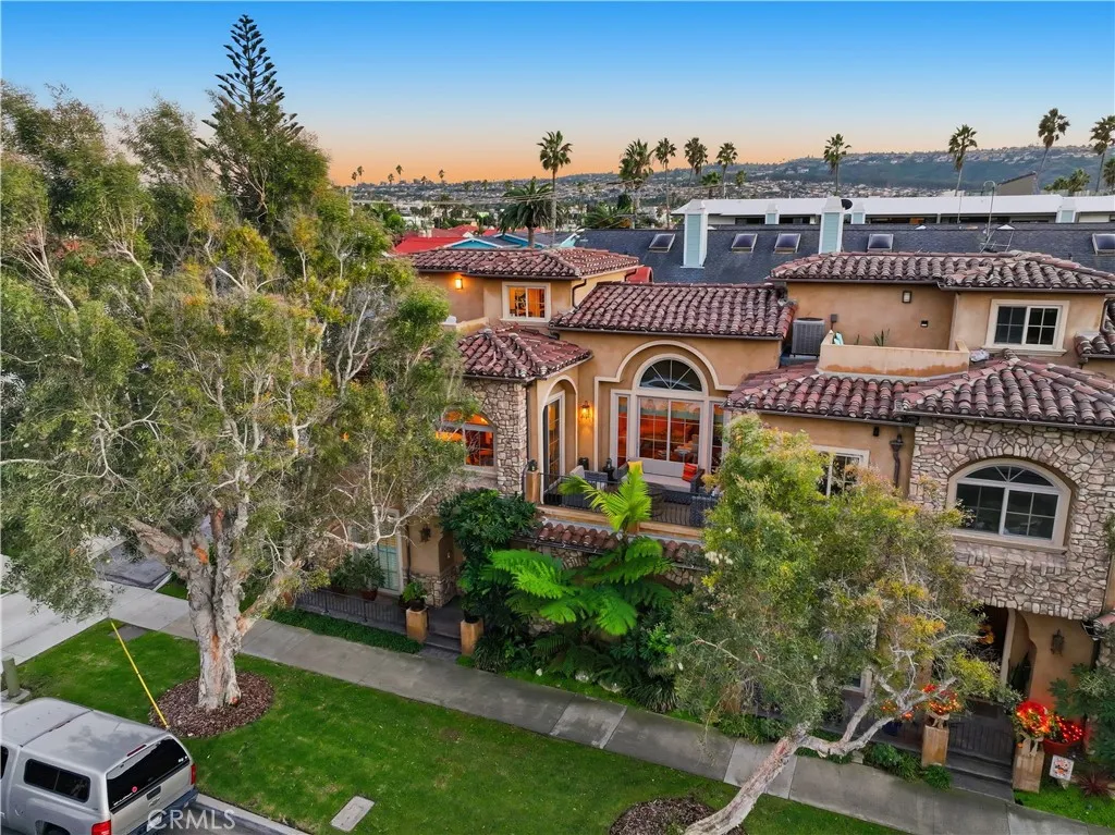 202 Avenue C, Redondo Beach, California 90277 home-pic-48