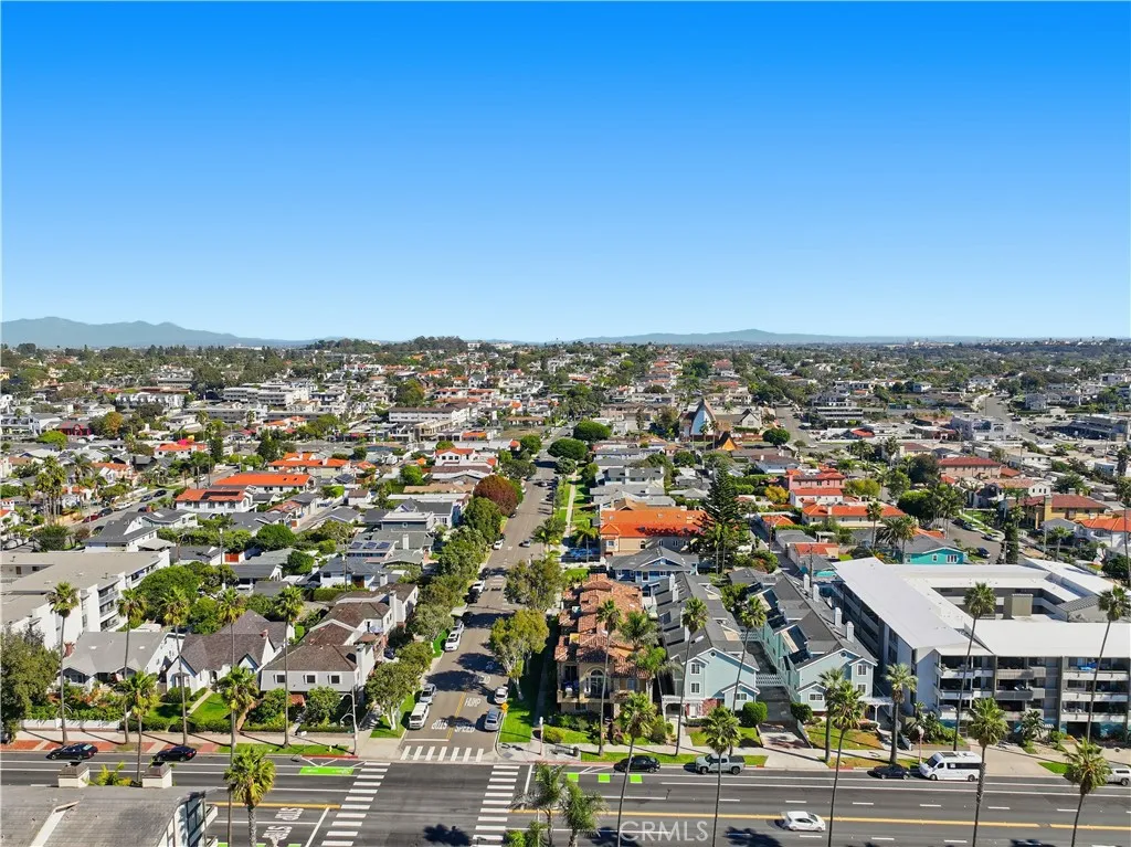 202 Avenue C, Redondo Beach, California 90277 home-pic-37
