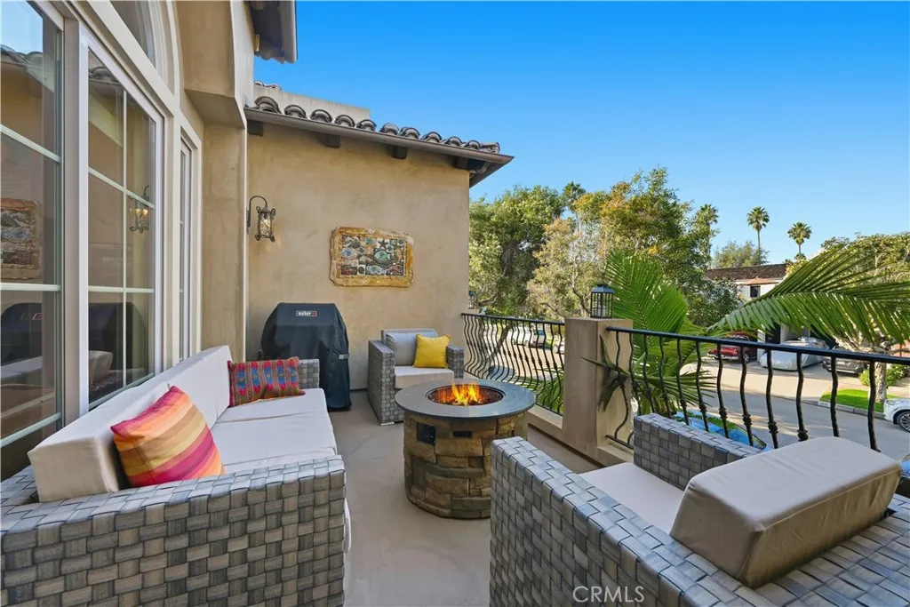 202 Avenue C, Redondo Beach, California 90277 home-pic-42