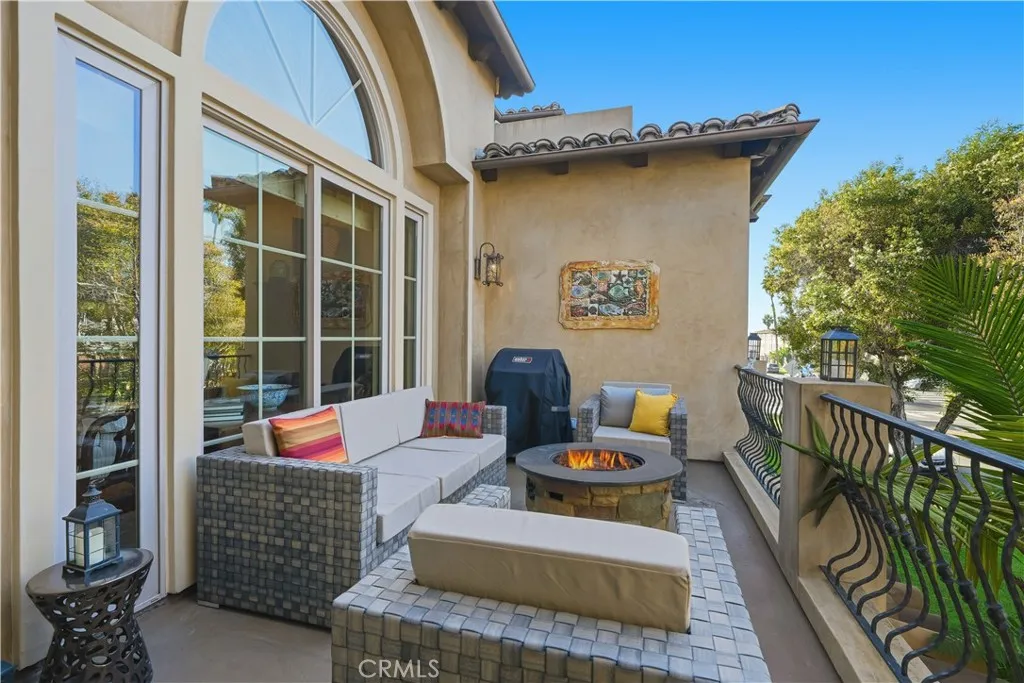 202 Avenue C, Redondo Beach, California 90277 home-pic-13