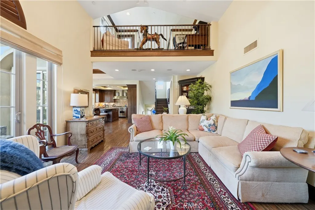 202 Avenue C, Redondo Beach, California 90277 home-pic-7
