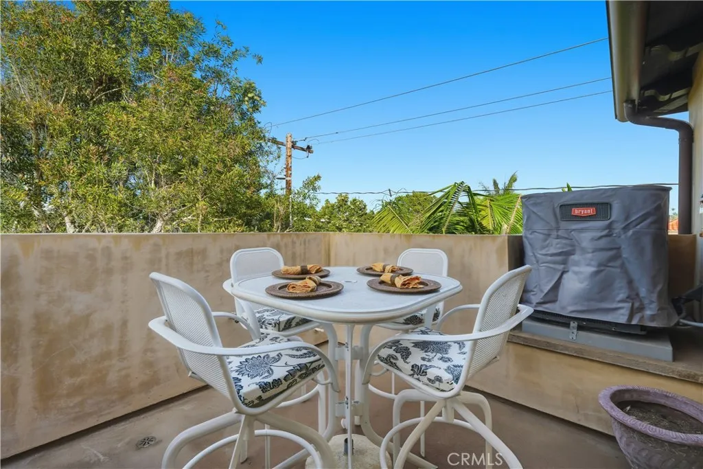 202 Avenue C, Redondo Beach, California 90277 home-pic-28