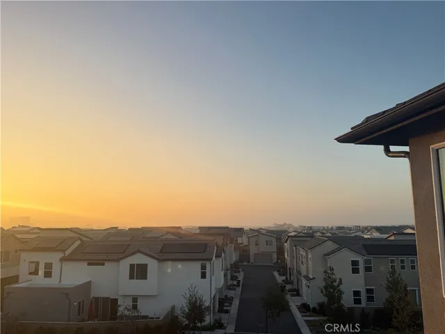 422 Clipper, Irvine, California 92618