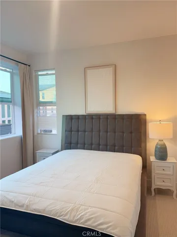 422 Clipper, Irvine, California 92618