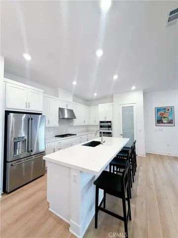 422 Clipper, Irvine, California 92618