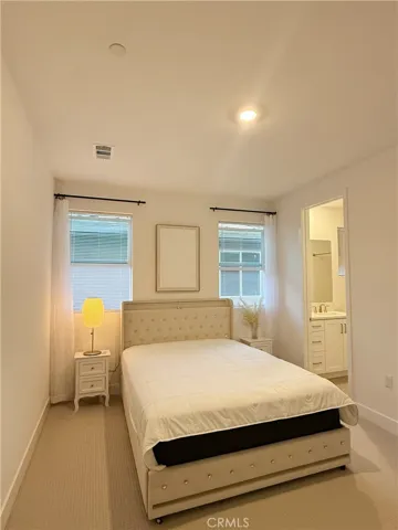 422 Clipper, Irvine, California 92618