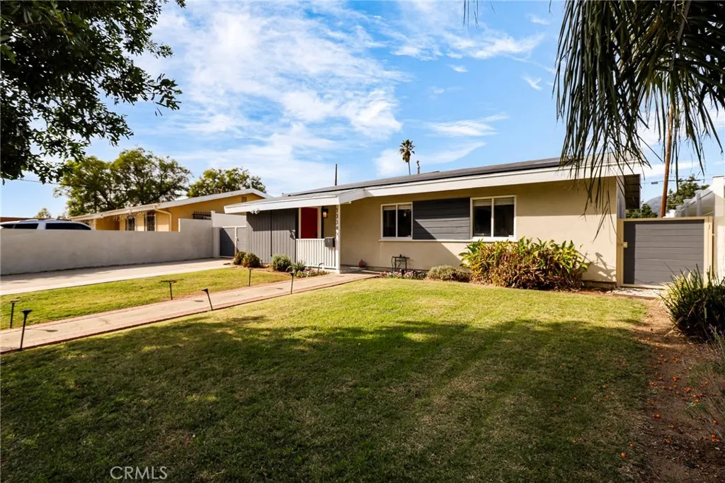 13345 Calcutta, Sylmar, California 91342 home-pic-1