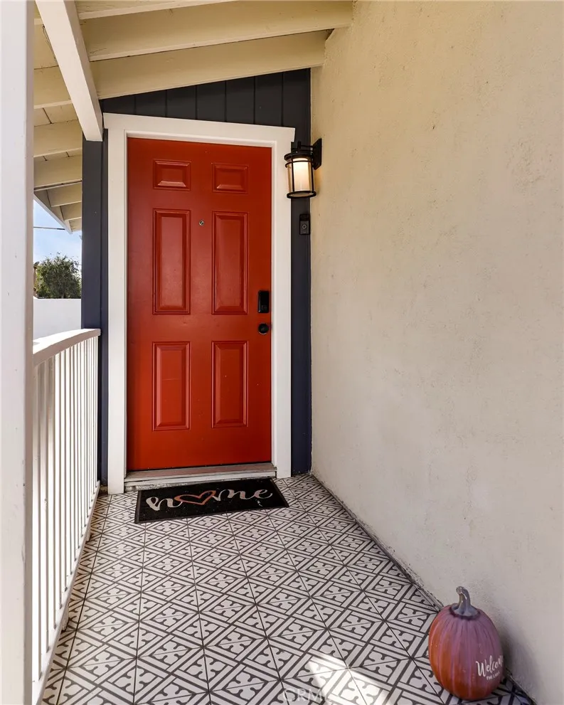 13345 Calcutta, Sylmar, California 91342 home-pic-4