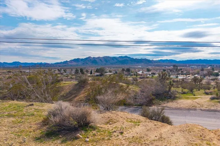 18-APN 0601391010 (25)