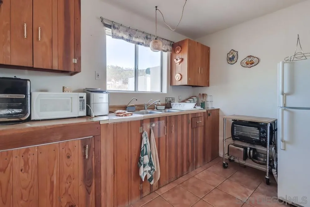 2036 Boulder Oaks Rd, Potrero, California 91963 home-pic-7