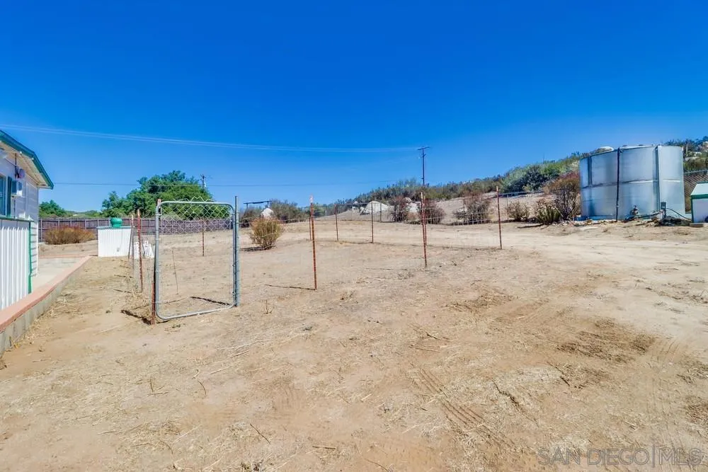 2036 Boulder Oaks Rd, Potrero, California 91963 home-pic-21