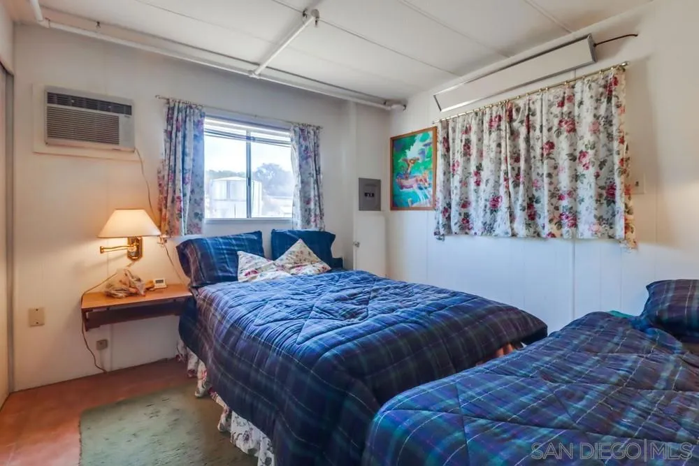 2036 Boulder Oaks Rd, Potrero, California 91963 home-pic-20