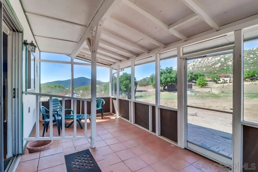 2036 Boulder Oaks Rd, Potrero, California 91963 home-pic-10