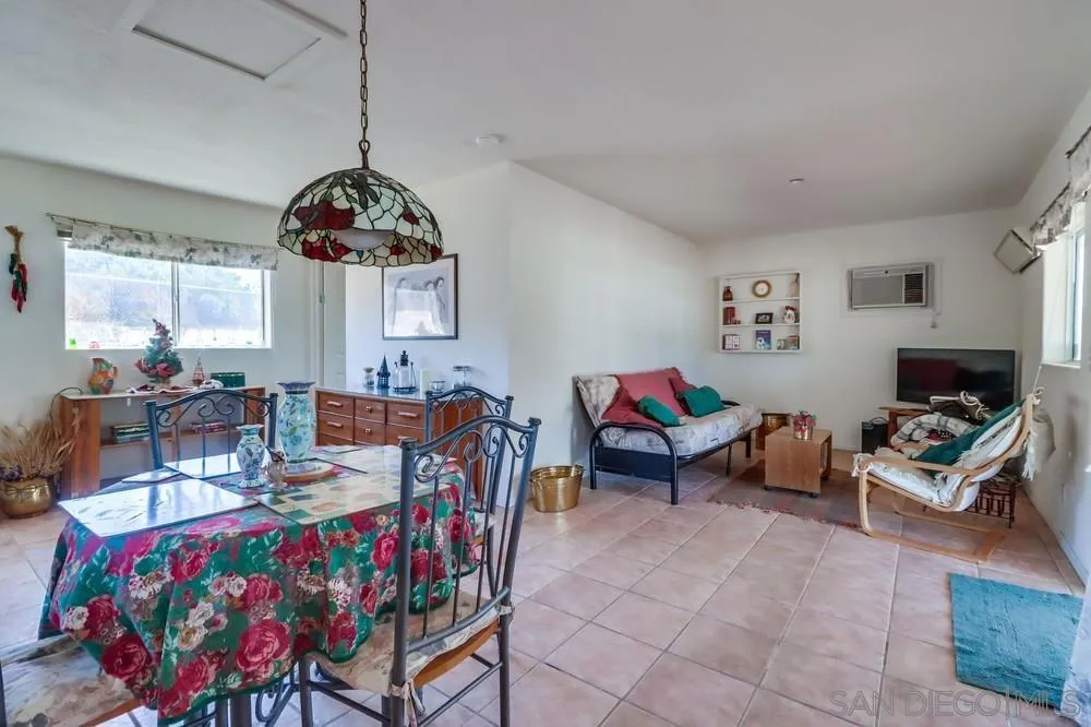 2036 Boulder Oaks Rd, Potrero, California 91963 home-pic-5