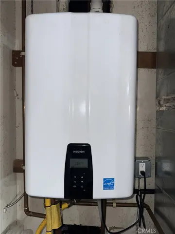 Tankless Energy Efficient Water Heater System