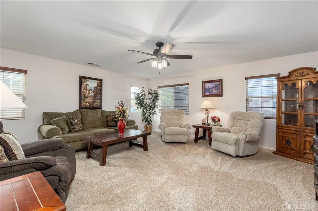 152 Paisley Court, Beaumont, California 92223 home-pic-11