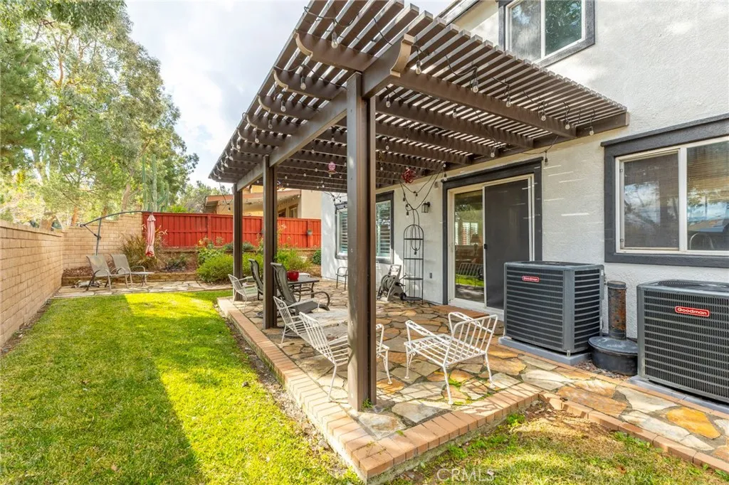 152 Paisley Court, Beaumont, California 92223 home-pic-22