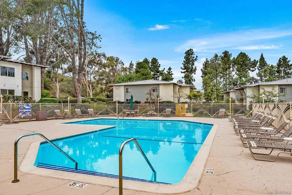 1810 S El Camino Real 101, Encinitas, California 92024 home-pic-26