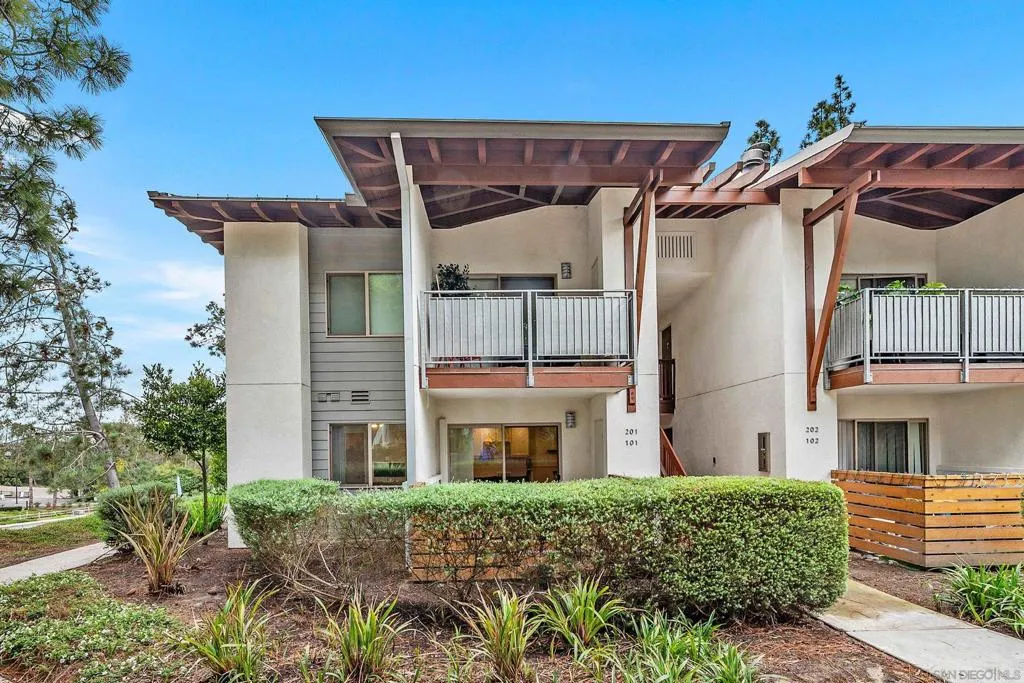 1810 S El Camino Real 101, Encinitas, California 92024 home-pic-1