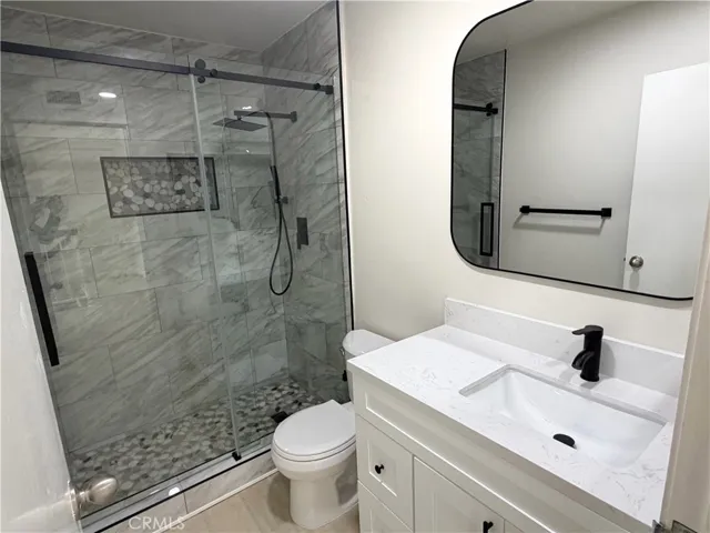 Second Upstairs Bathroom