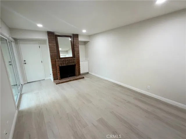 Den with slider entry, Main Floor