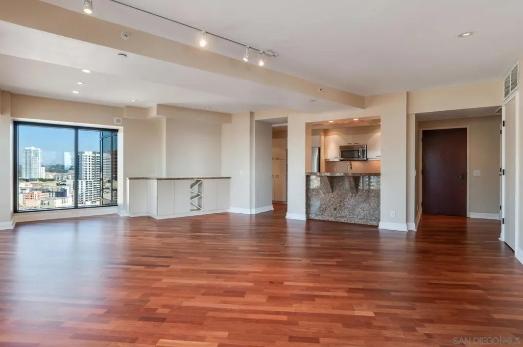 100 Harbor Dr 2104, San Diego, California 92101 home-pic-12