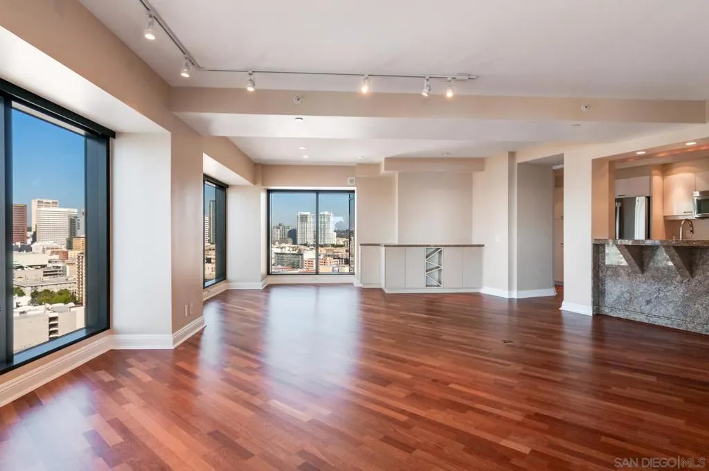 100 Harbor Dr 2104, San Diego, California 92101 home-pic-11