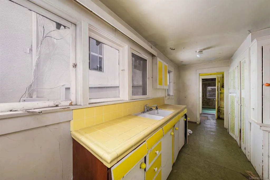 3905 Ibis St, San Diego, California 92103 home-pic-10