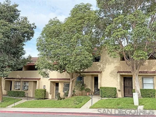 4562 Twain Avenue 13, San Diego, California 92120 home-pic-2