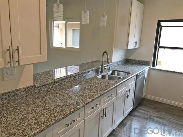 4562 Twain Avenue 13, San Diego, California 92120 home-pic-10