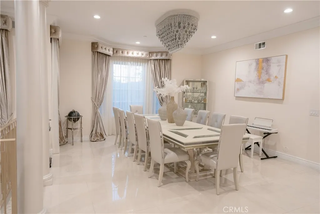 1135 E Verdugo Avenue, Burbank, California 91501 home-pic-16