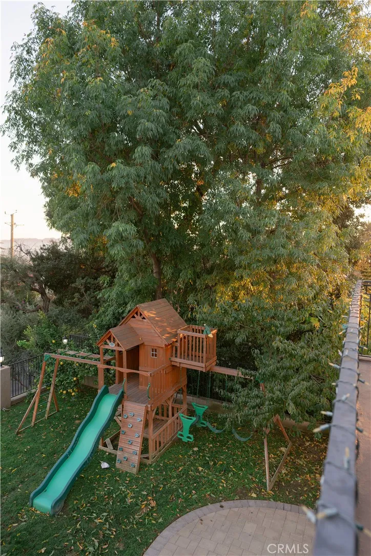 1135 E Verdugo Avenue, Burbank, California 91501 home-pic-62