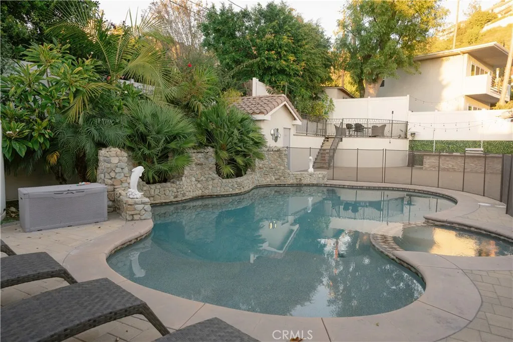 1135 E Verdugo Avenue, Burbank, California 91501 home-pic-50