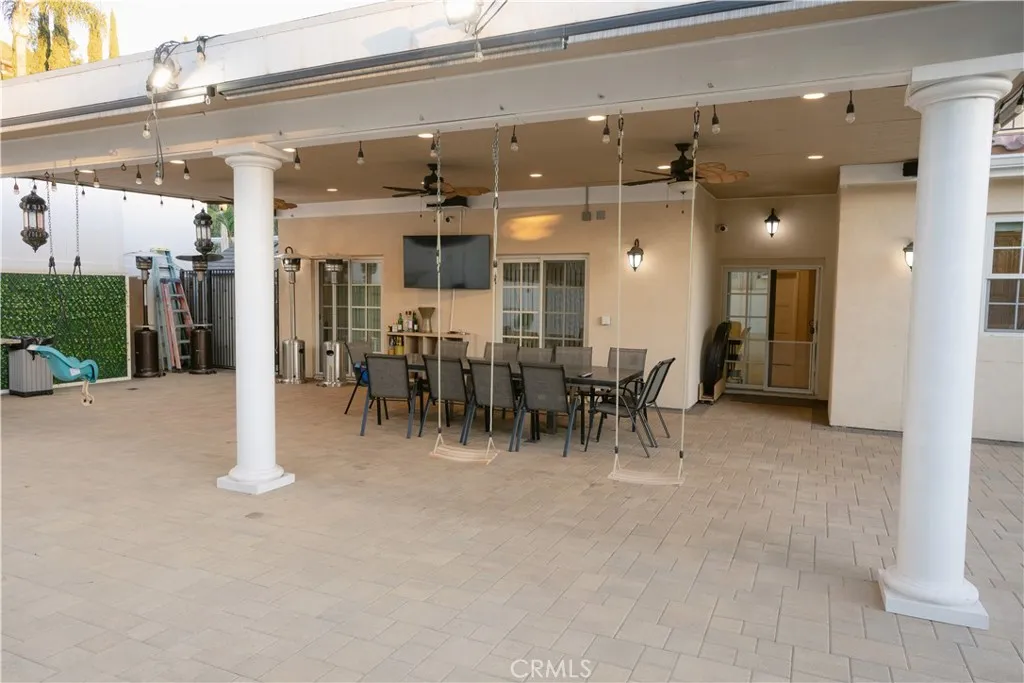 1135 E Verdugo Avenue, Burbank, California 91501 home-pic-55