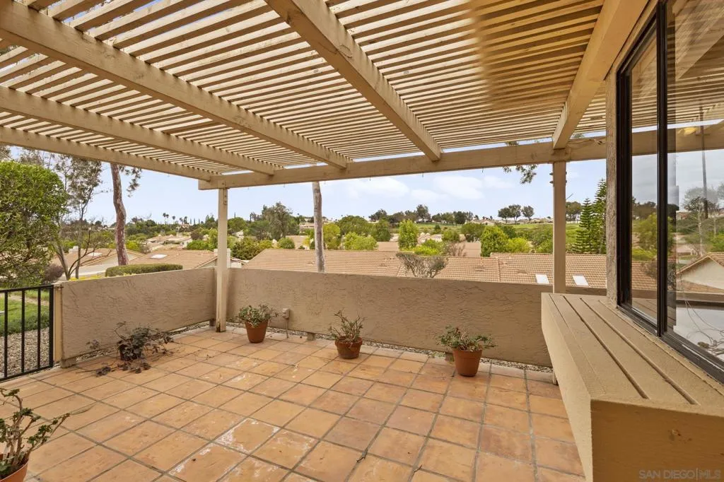 12884 Camino De La Breccia, San Diego, California 92128 home-pic-5