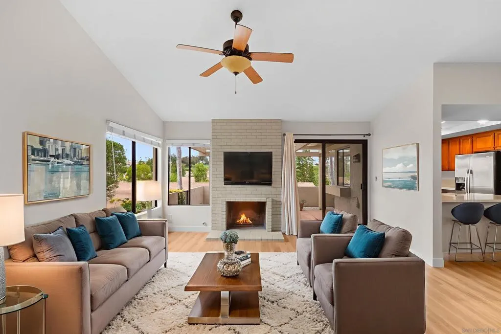 12884 Camino De La Breccia, San Diego, California 92128 home-pic-1