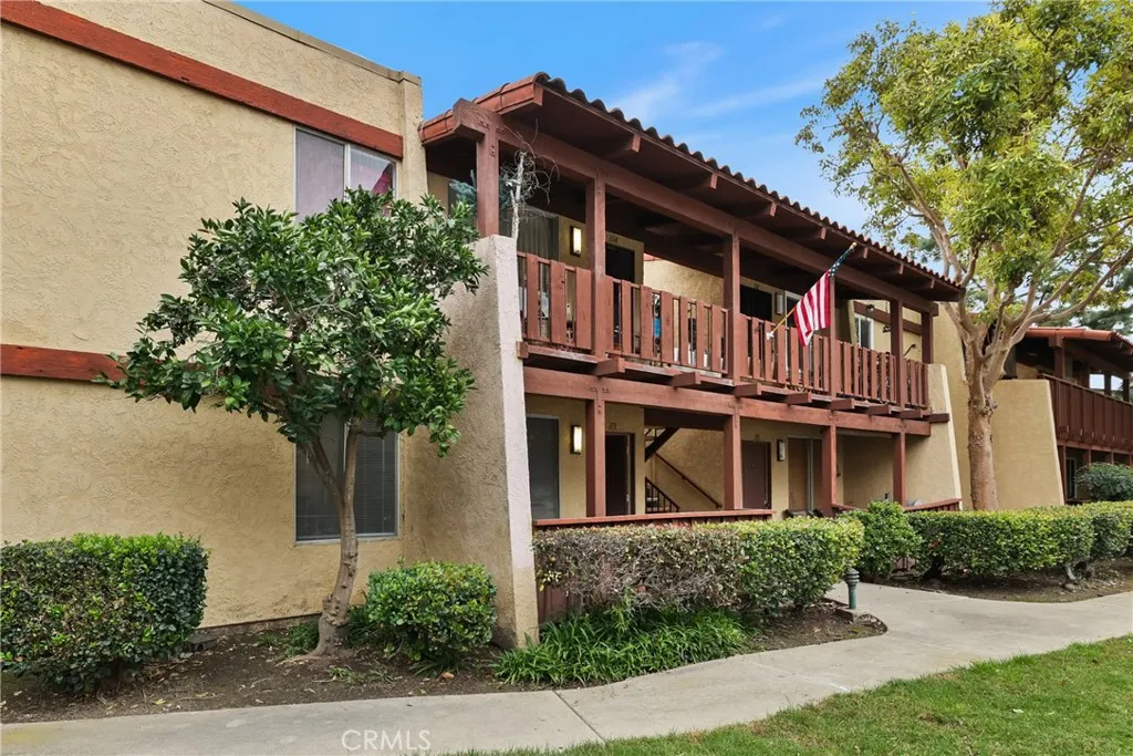 1000 W Macarthur Boulevard 113, Santa Ana, California 92707 home-pic-2
