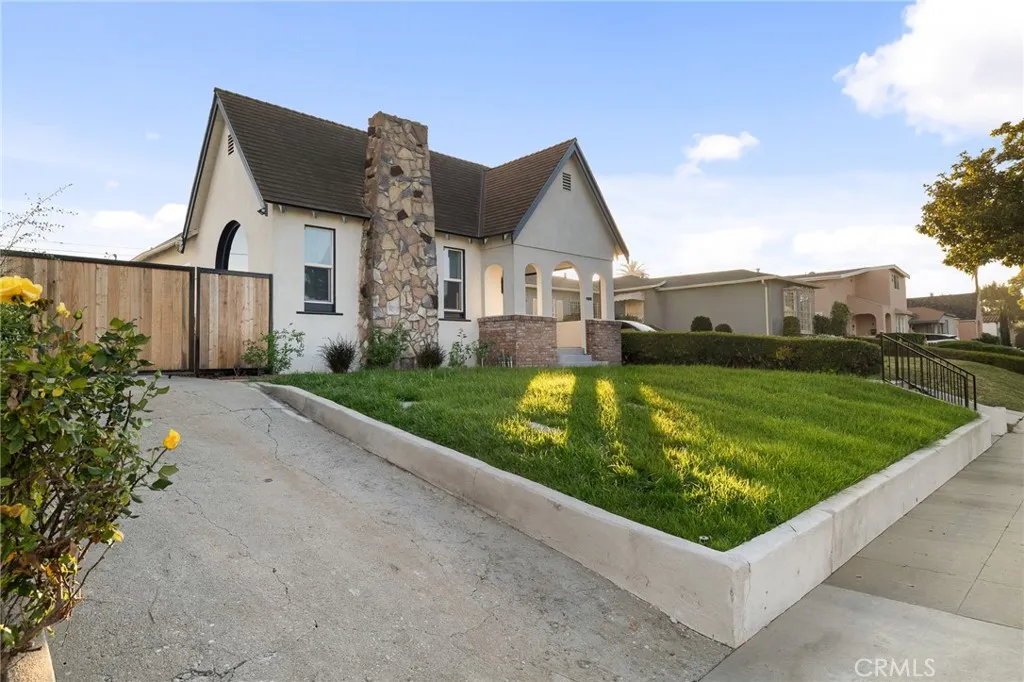 2228 W 78th Street, Inglewood, California 90305 home-pic-32