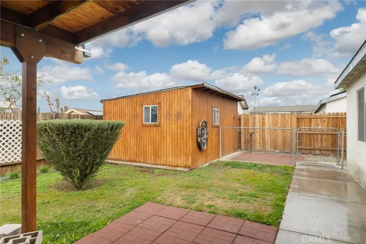 318 Leeta, Bakersfield, California 93307