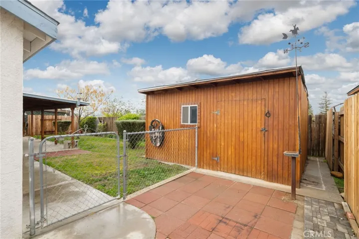 318 Leeta, Bakersfield, California 93307