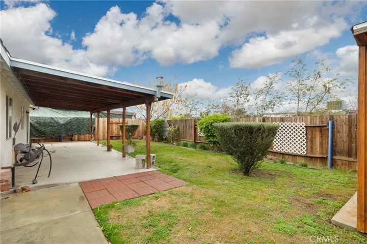 318 Leeta, Bakersfield, California 93307