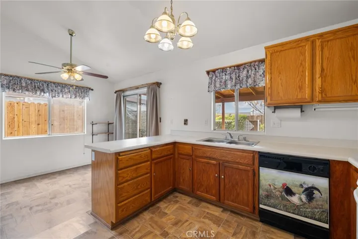 318 Leeta, Bakersfield, California 93307