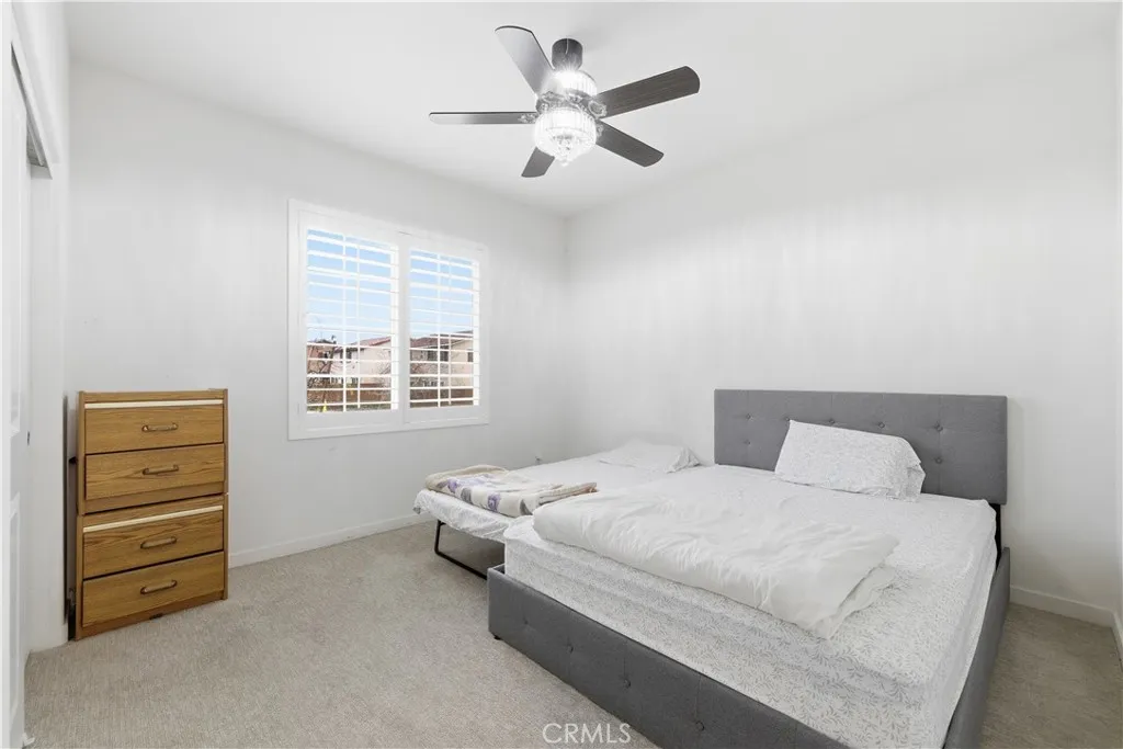 5242 Hayes Court, Fontana, California 92336 home-pic-4
