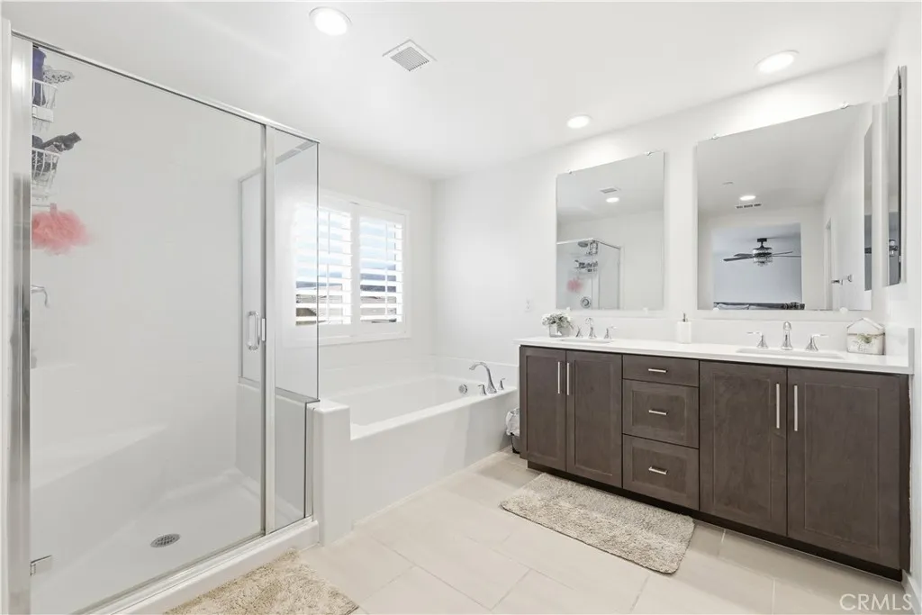 5242 Hayes Court, Fontana, California 92336 home-pic-20