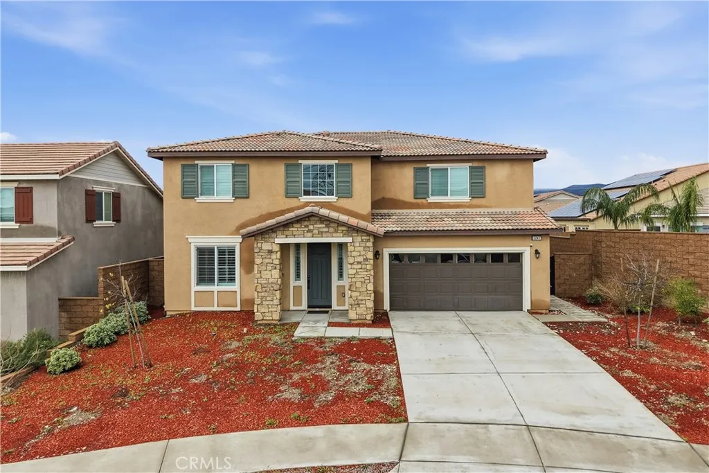 5242 Hayes Court, Fontana, California 92336 home-pic-1