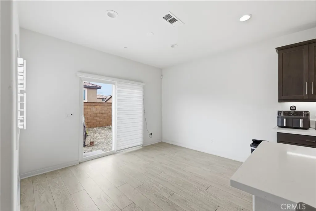 5242 Hayes Court, Fontana, California 92336 home-pic-13