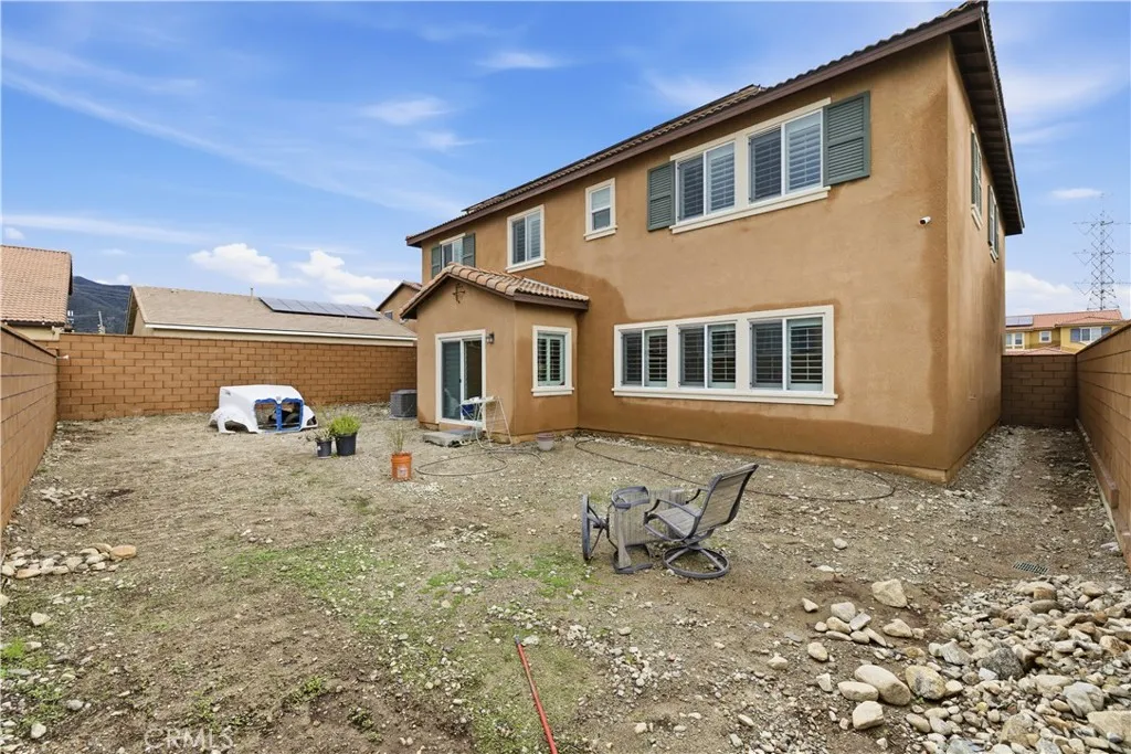 5242 Hayes Court, Fontana, California 92336 home-pic-33