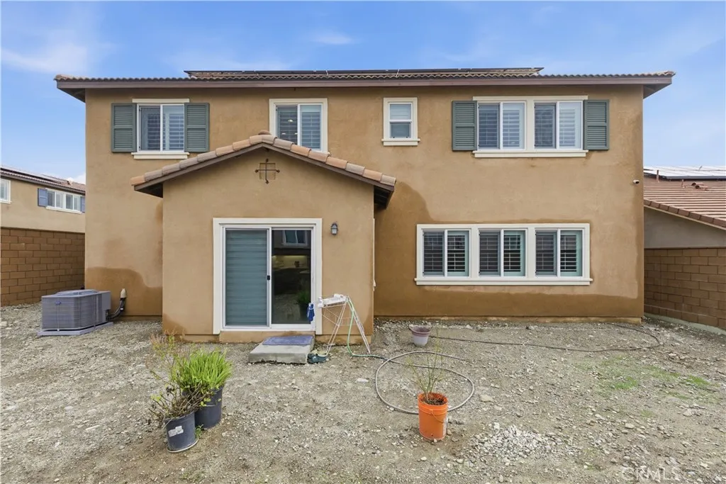 5242 Hayes Court, Fontana, California 92336 home-pic-32