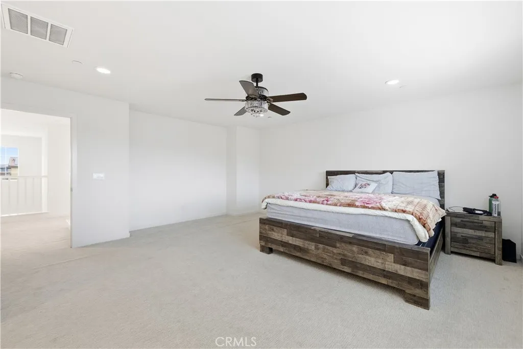 5242 Hayes Court, Fontana, California 92336 home-pic-17